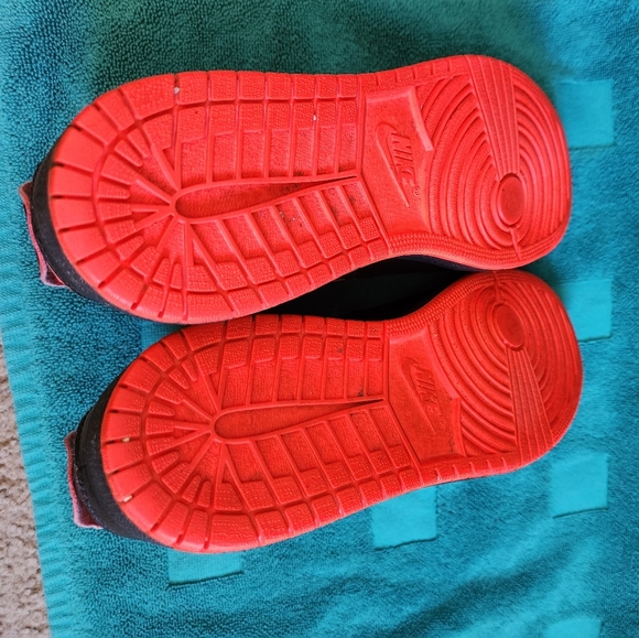 Barely worn Black Air Jordan's sz 8 women's / 6.5 youth - Picture 2 of 6